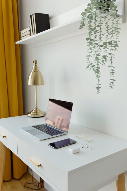 Effective Tips for Organising a Clutter-Free Home Office Space