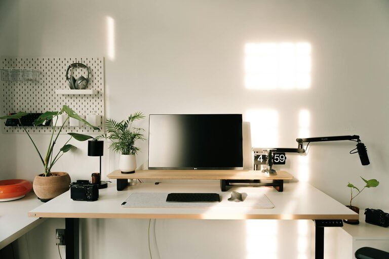 Tips for Creating a Relaxing Home Office Environment